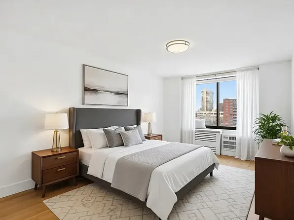792 Columbus Avenue image 1 of 4