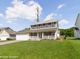 177 Burr Oak Blvd, Pleasant Hill, IA 50327