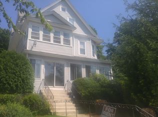 1053 Pleasant St #1, Worcester, MA 01602