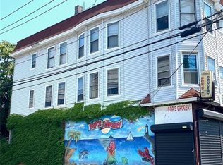 160-162 Main St, Bridgeport, CT 06604