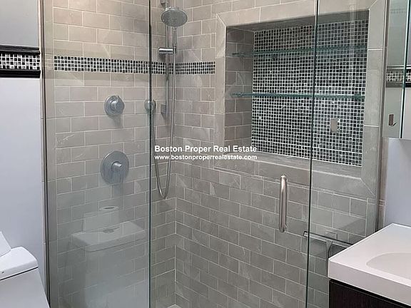 134 Marlborough St. #4 Boston - Back Bay Unit Photo 8