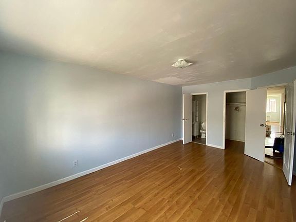 5th image of 111 Bay 28th St Floor 3