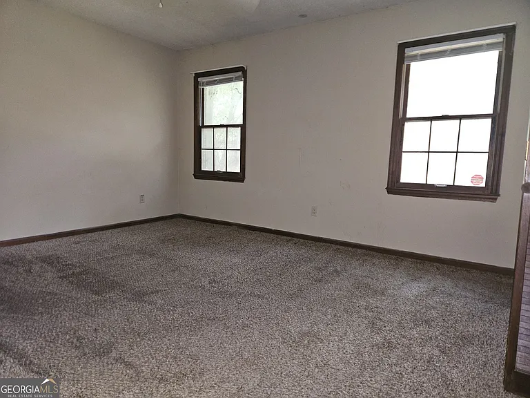 214 John Paul Ave — Photo 15