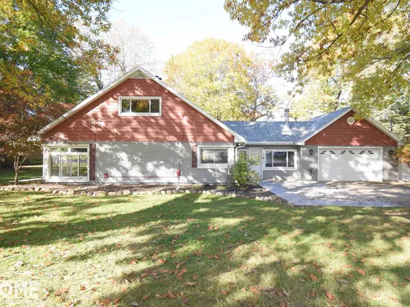 625 7th St, Owosso, MI 48867