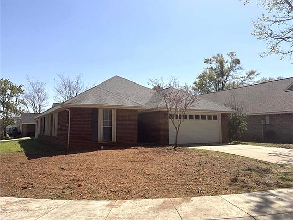 2nd image of 108 Davison Loop