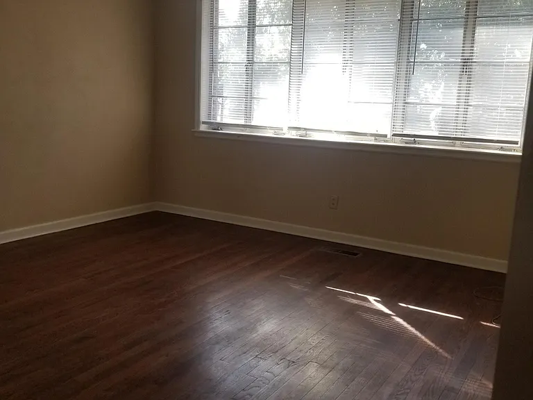 626 Columbus Dr — Photo 5