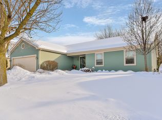 27W231 Virginia St, Winfield, IL 60190