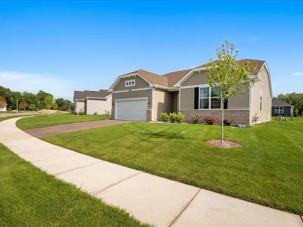 422 Cottrell Ln, Aurora, IL 60506