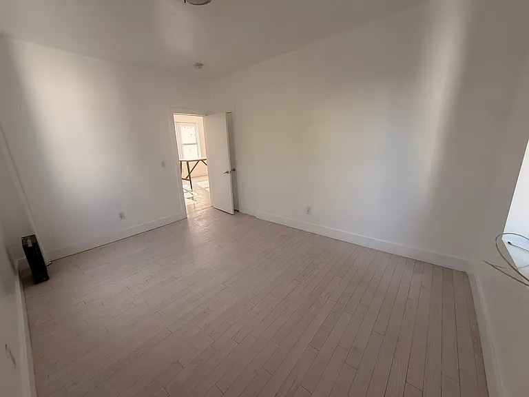 234 Garfield Ave #23E — Photo 4