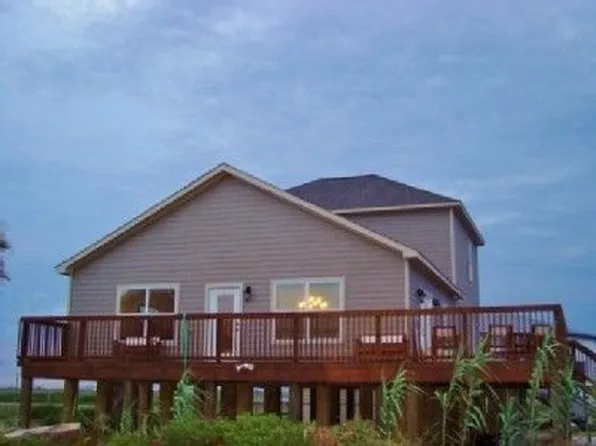 107 Spoonbill Pl, Surfside Beach, TX 77541