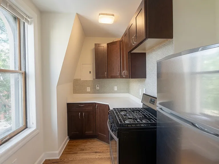 533 W Wrightwood Ave #3 — Photo 7