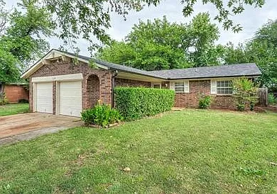 801 Robin Hill Rd — Photo 28
