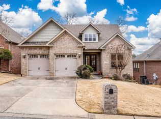 19 Glasgow Ct, Little Rock, AR 72211