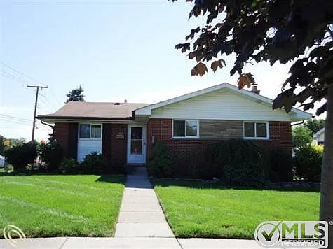 30954 Ferntree St photo 1
