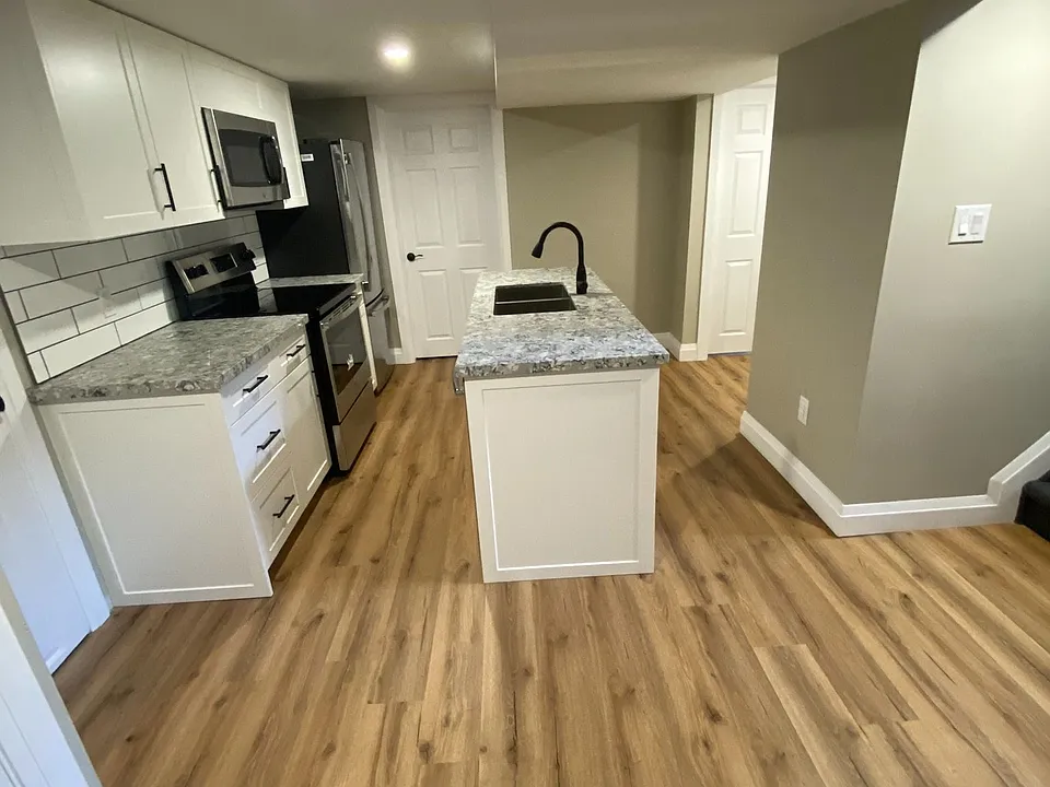25 Hickery Pl #BASEMENT