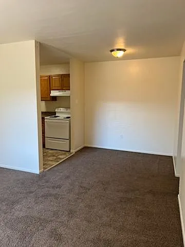 1633 Gaylord Ave — Photo 4