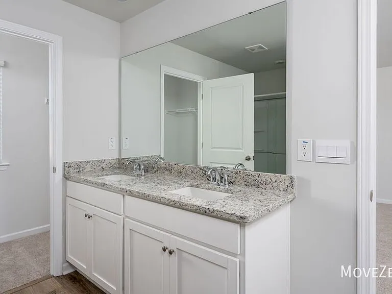 179 N Farmhouse Dr — Photo 12