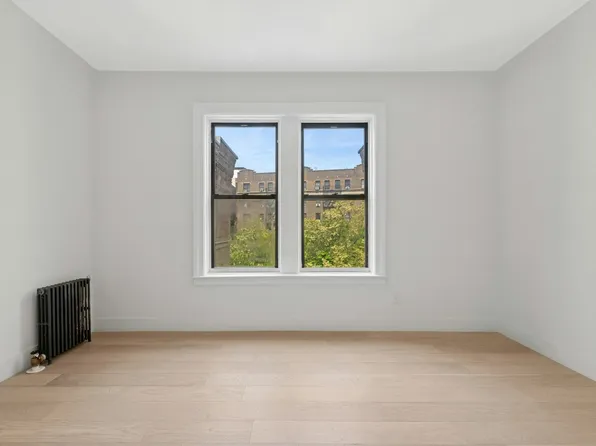 835 Riverside Drive 6F image 2 of 6