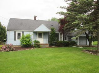 1449 Midland Rd, Saginaw, MI 48638