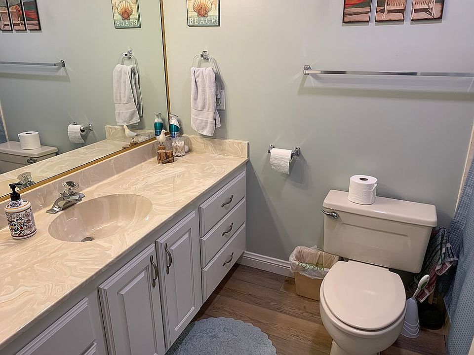 Second full Bathroom 