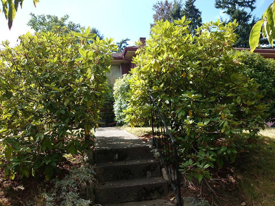 2nd image of 7537 32nd Ave NE