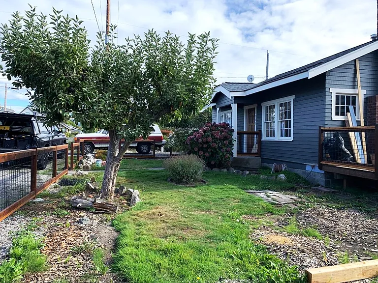 1301 Kearney St — Photo 18