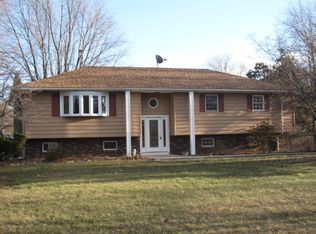8 Upper Hill Rd, Newton, NJ 07860
