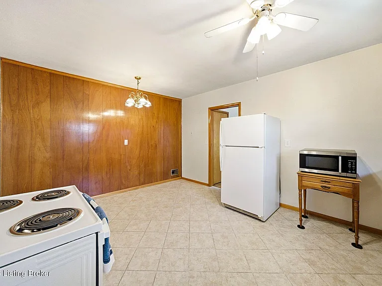 119 McArthur Dr #3 — Photo 15
