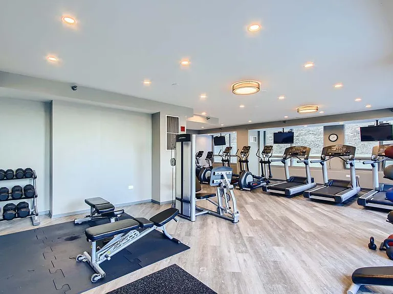 701 S Wells St #2104 — Photo 3