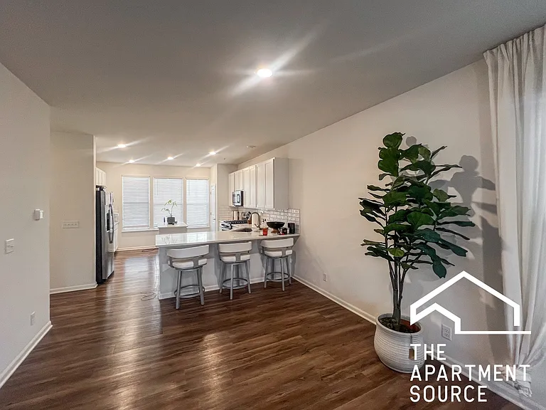 2360 Southwind Blvd #TOWNHOUSE — Photo 6