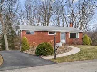 517 New Haven Dr, Greensburg, PA 15601