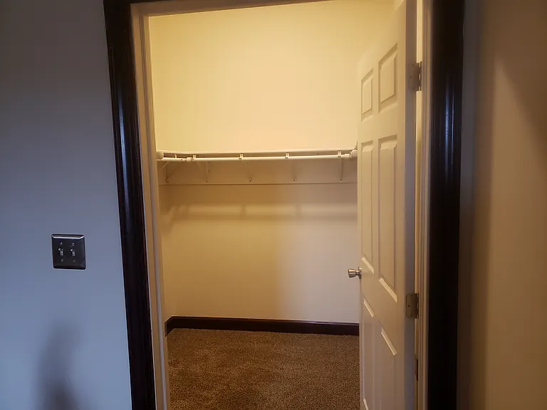 255 Schuyler Ave #321 — Photo 7