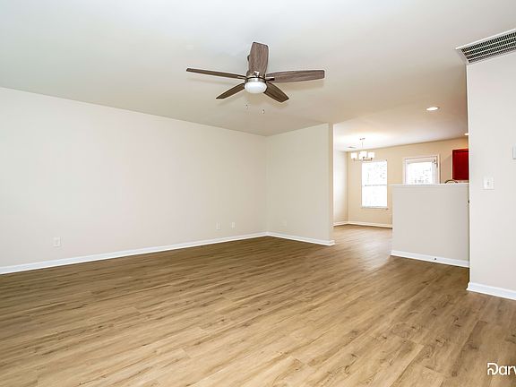 5th image of 3 Grace Chapel Ct