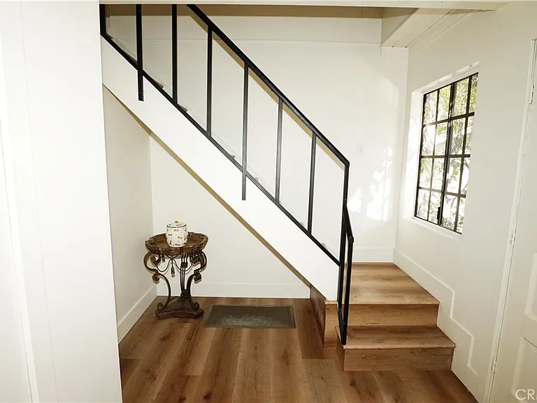 2615 Manhattan Ave — Photo 13