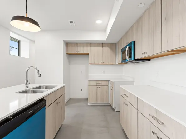 1268 N Locust St, Wahoo, NE