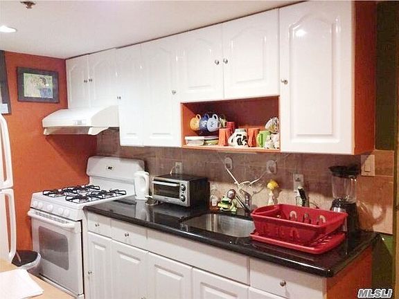 5th image of 10421 39th Ave APT 4D