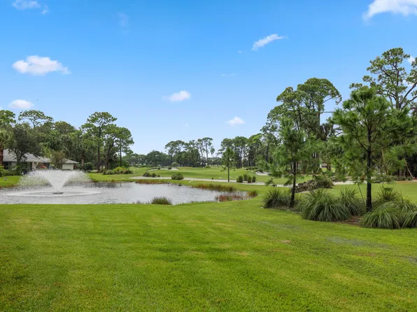 816 Club Drive, Palm Beach Gardens, FL 33418