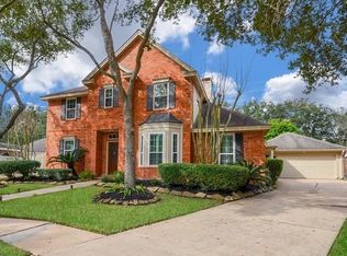 102 Huggins Fry, Sugar Land, TX 77479