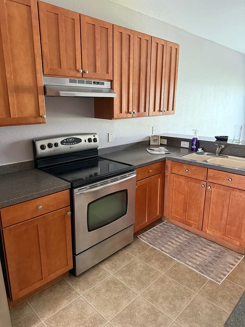 Building Photo - 16344 Swan View Cir