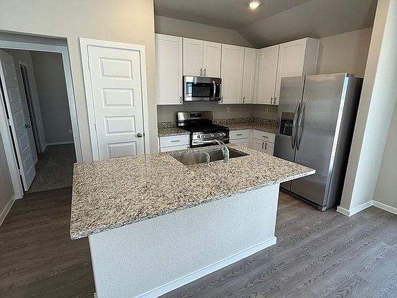 5th image of 25416 Carnation Ct