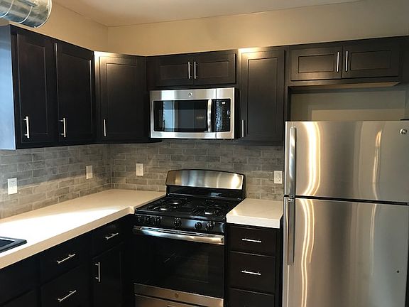 5th image of 5821 E Liberty Blvd #6