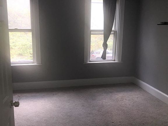 0005_1295937572_large