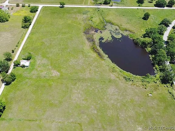5th image of 439 Maiden Ln