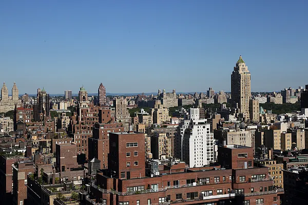 Rented by Urbana Properties | media 27