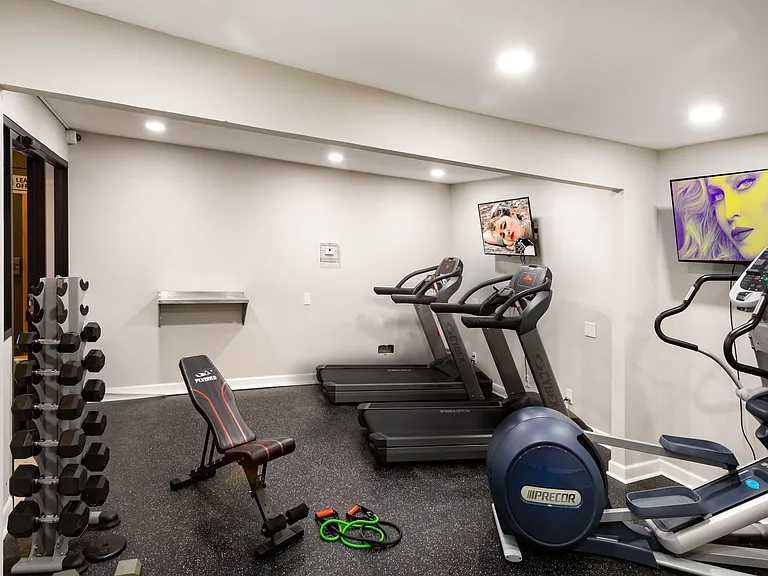 The Vibe at 8035 Apartments — Photo 72