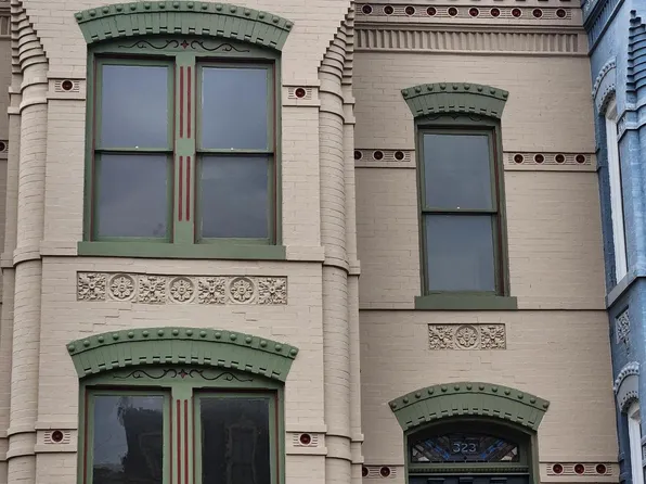 323 2nd St SE, Washington, DC 20003