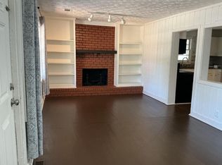 2165 Rosebud Rd, Grayson, GA 30017