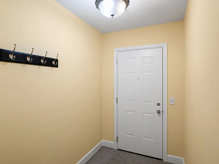 2300 N Calvert St — Photo 15