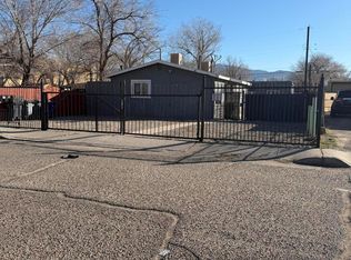 412 Tennessee St NE, Albuquerque, NM 87108
