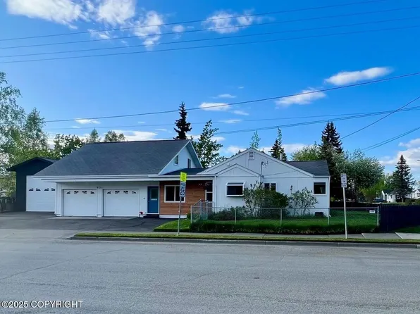 1594 Birchwood St, Anchorage, AK 99508